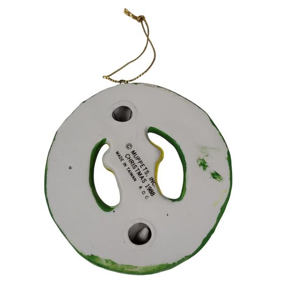 Muppets Inc Vintage 1988 Sesame Street Christmas Ornament Burt in Wreath Ceramic - Picture 8 of 10